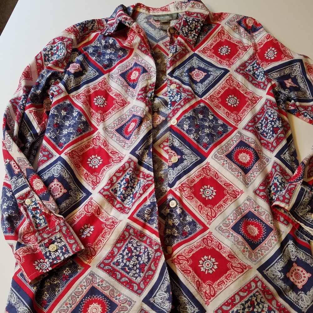 Women's button up blouse